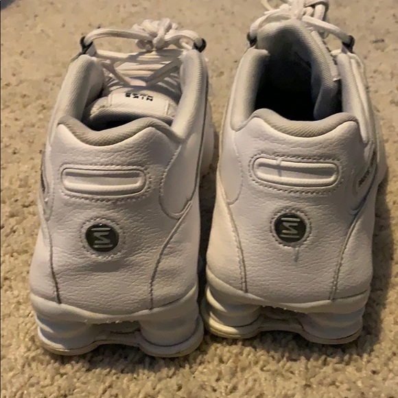 Nike shox shoes - Picture 4 of 5